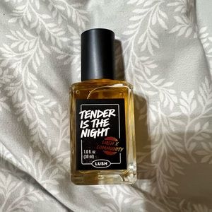 Lush Community X Tender is the Night 1oz